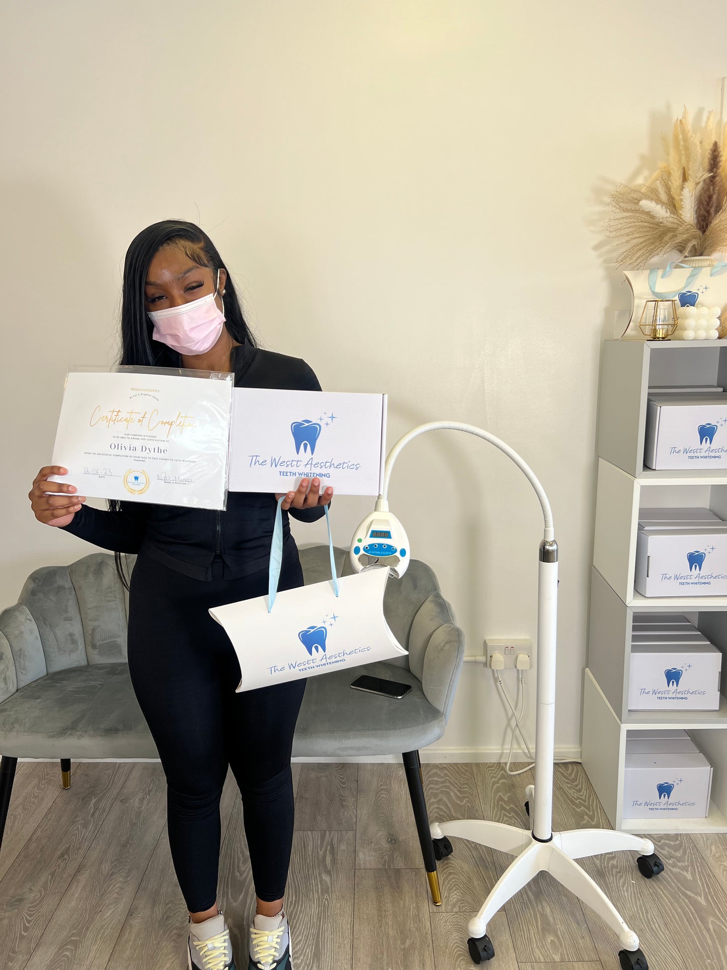 1-1 Cosmetic Teeth Whitening Training